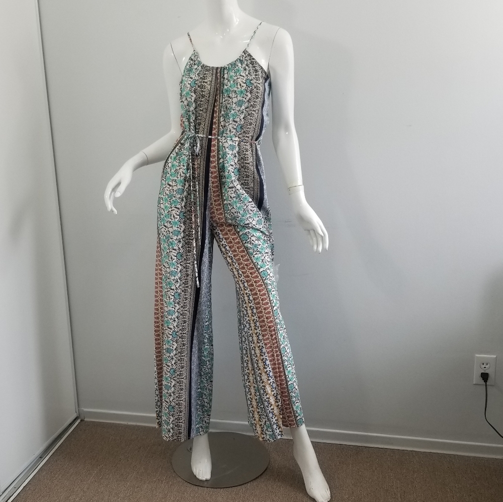 Black Bead Fitted Multi-Print Jumpsuit Size L. (E/K)